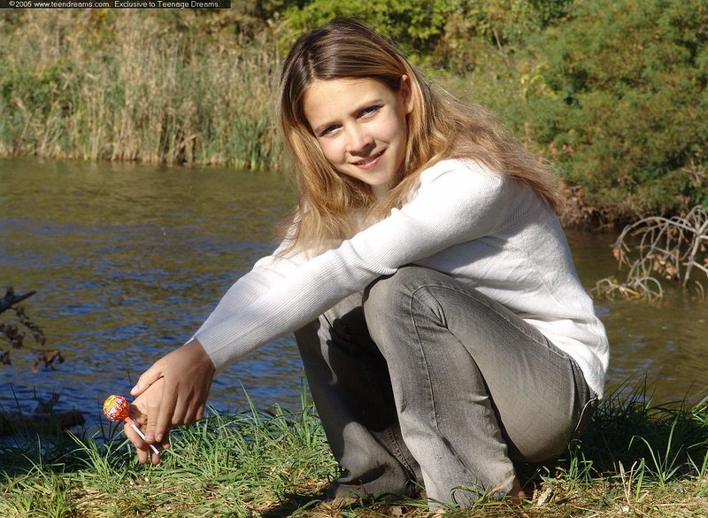 Нина, 24 года, 5 размер груди